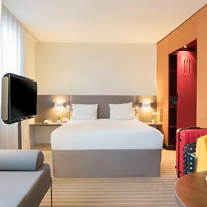 Otel Novotel Centre ****