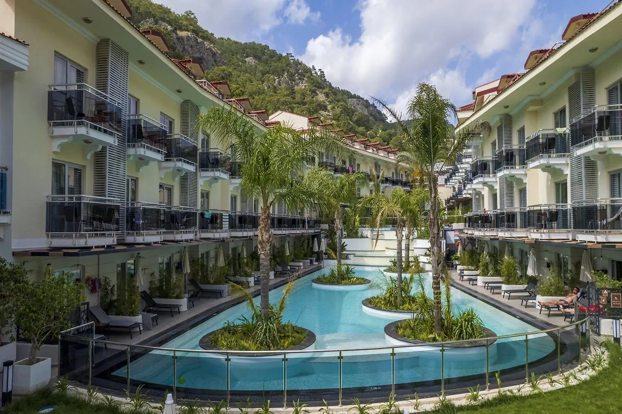 Montebello Resort Hotel Ölüdeniz 4*,